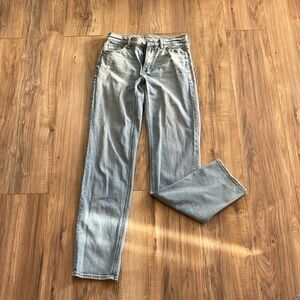 American Eagle Light wash straight jeans